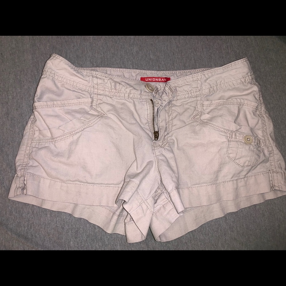 Union Bay khaki shorts